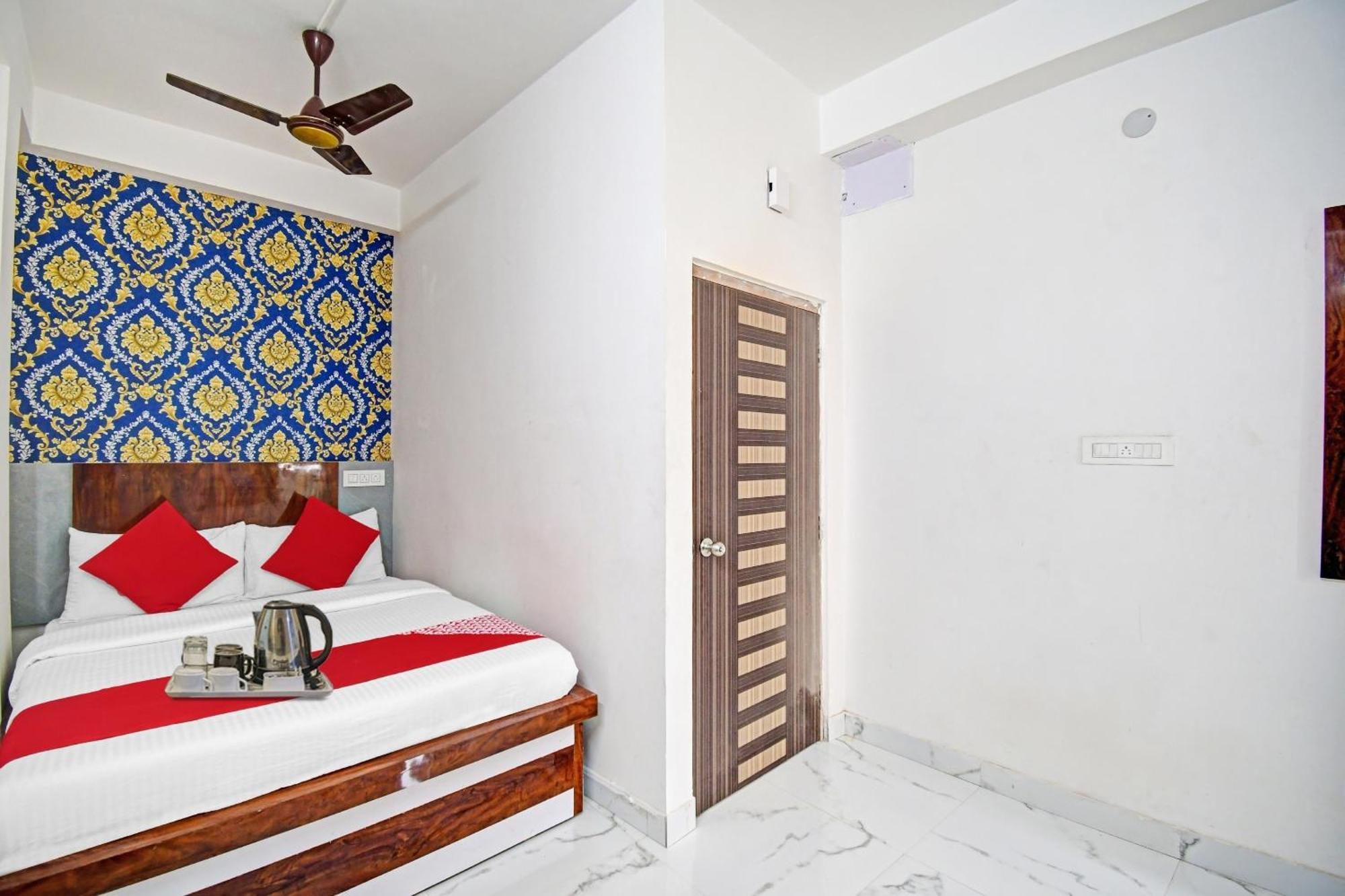Hotel O Diamond Regency Near Birla Mandir Kolkata