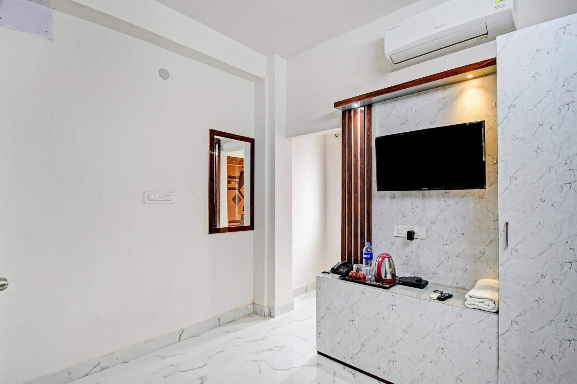 Hotel O Diamond Regency Near Birla Mandir 4*